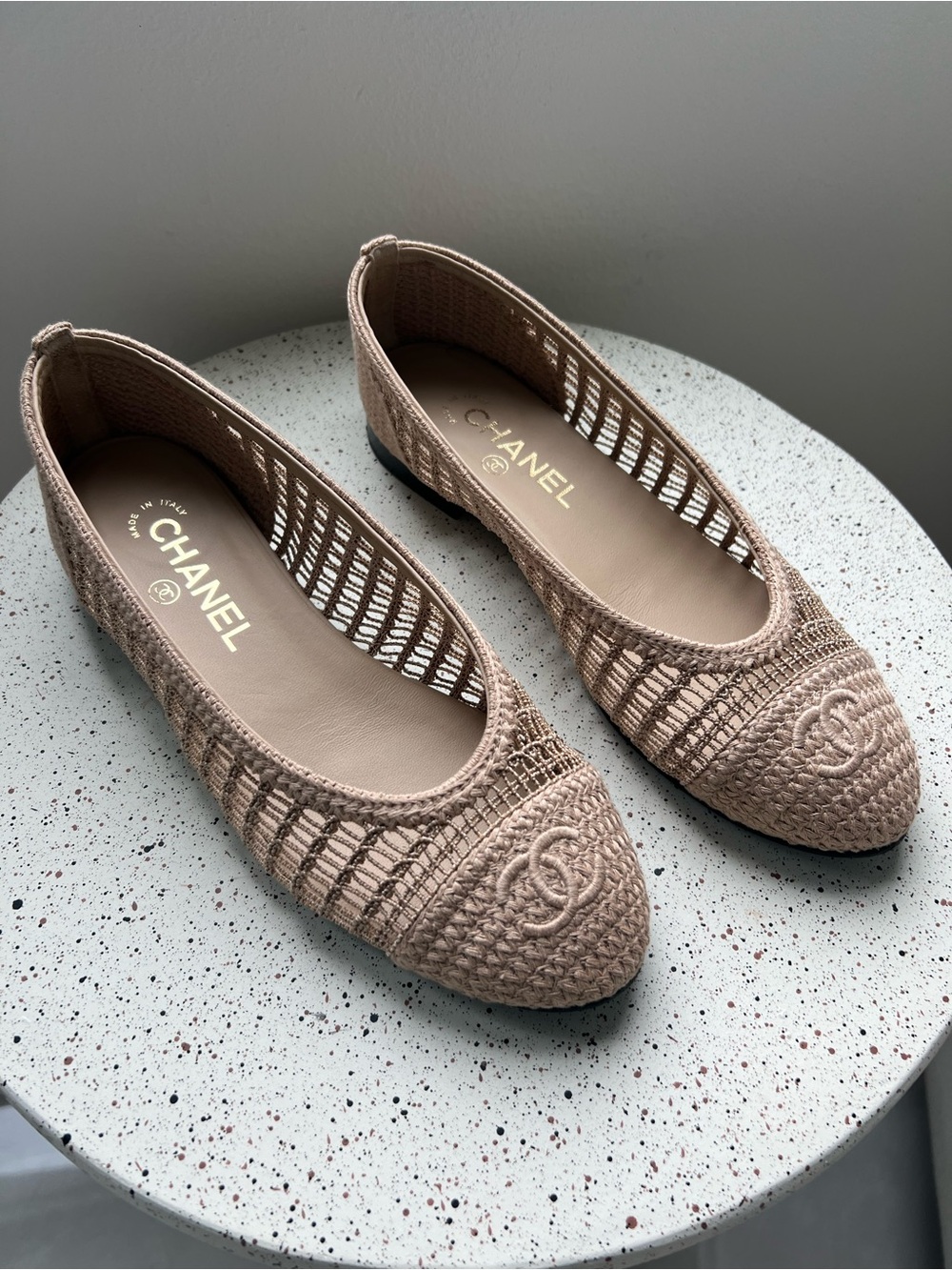 CHANEL 25P Raffia Ballet Flats in Beige